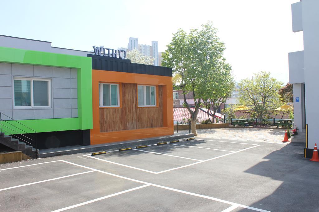 With U Hotel & Guesthouse Sokcho Exterior photo